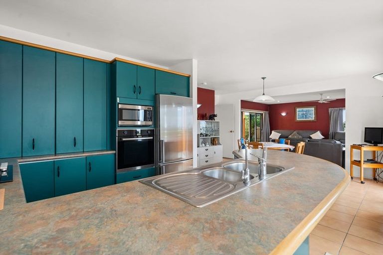 Photo of property in 17 Meadow Vale, Coastlands, Whakatane, 3120