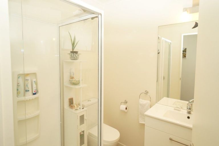 Photo of property in 16 Ocean View Rise, Ruakaka, 0116