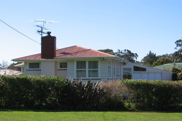Photo of property in 13 Harrison Street West, Featherston, 5710