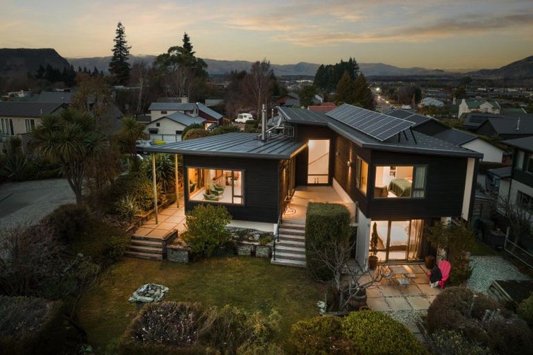 Photo of property in 187 Stone Street, Wanaka, 9305