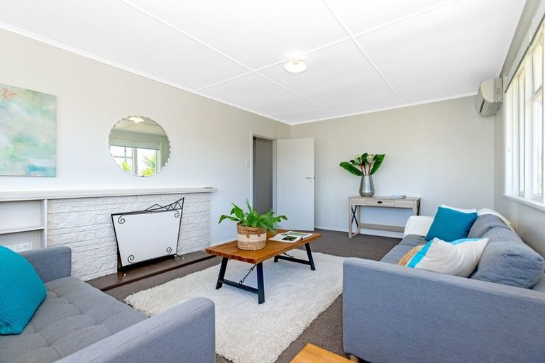 Photo of property in 1 Churchill Crescent, Te Hapara, Gisborne, 4010