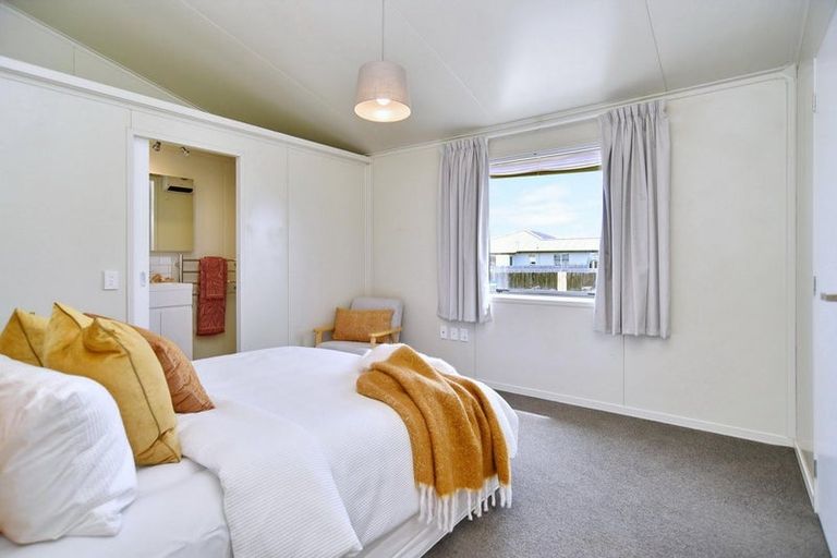 Photo of property in 3 Kingsbridge Drive, Burwood, Christchurch, 8083