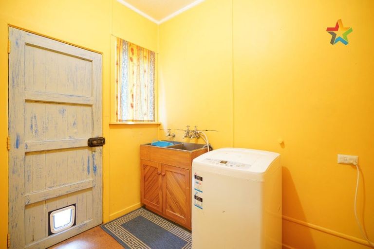 Photo of property in 21 Main Street, Otautau, 9610