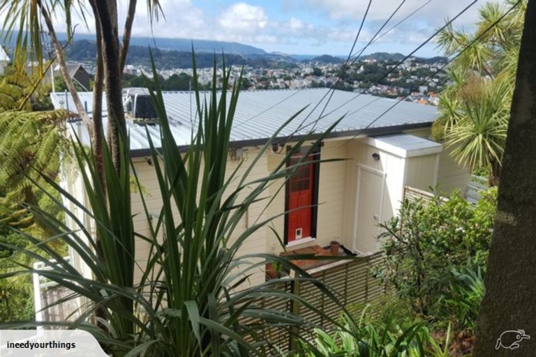 Photo of property in 29a Harbour View Road, Northland, Wellington, 6012