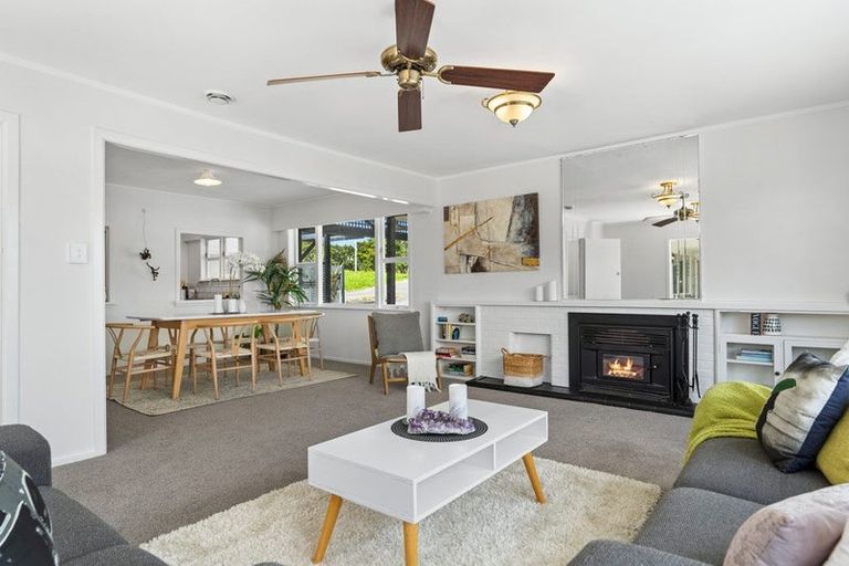 Photo of property in 1886 State Highway 1, Kaiwaka, 0573