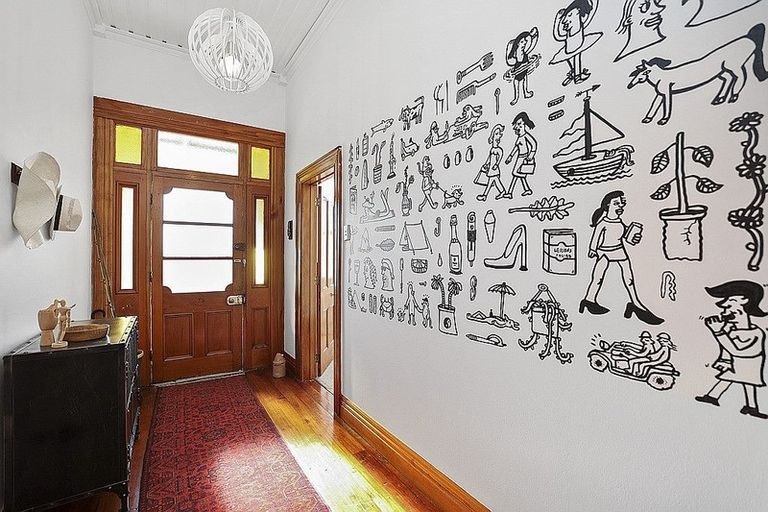 Photo of property in 8 Morley Street, New Plymouth, 4310