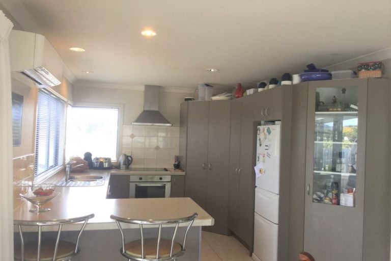 Photo of property in 22 Pipi Dune, Whitianga, 3510