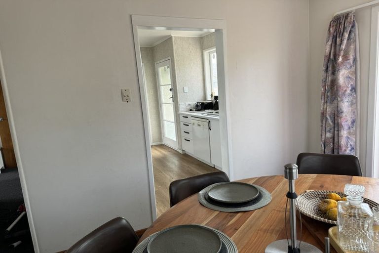 Photo of property in 42 Beeston Crescent, Manurewa, Auckland, 2102