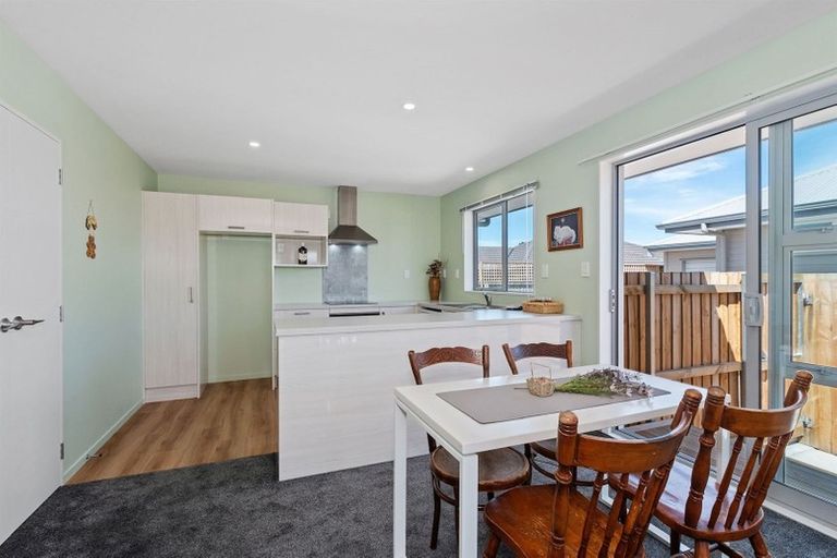 Photo of property in 2/166 Palmers Road, New Brighton, Christchurch, 8083