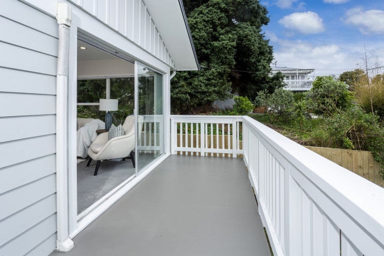 Photo of property in 1 Phillipa Place, Browns Bay, Auckland, 0630