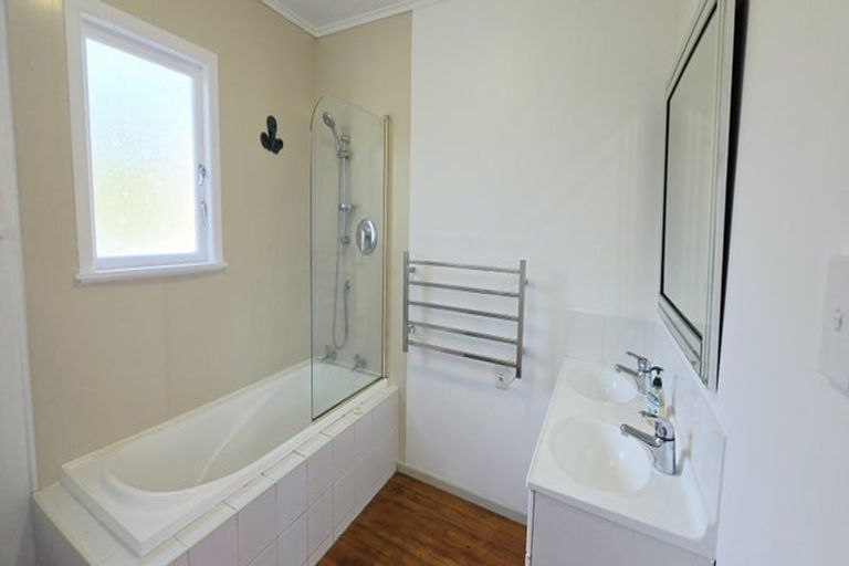 Photo of property in 144 Western Hills Drive, Kensington, Whangarei, 0112