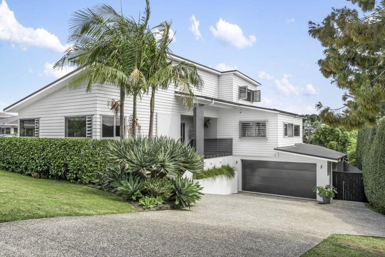 Photo of property in 17 Mayfair Crescent, Mairangi Bay, Auckland, 0630