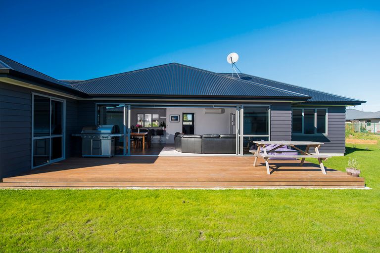 Photo of property in 50 Sterling Park, Lytton West, Gisborne, 4010