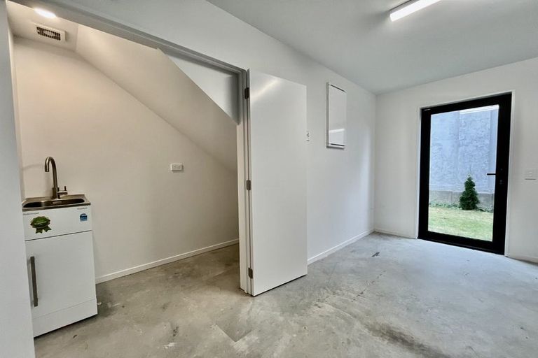 Photo of property in 1/282 Wilsons Road, Waltham, Christchurch, 8023