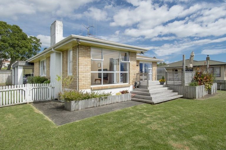 Photo of property in 1 Upland Street, Brookfield, Tauranga, 3110