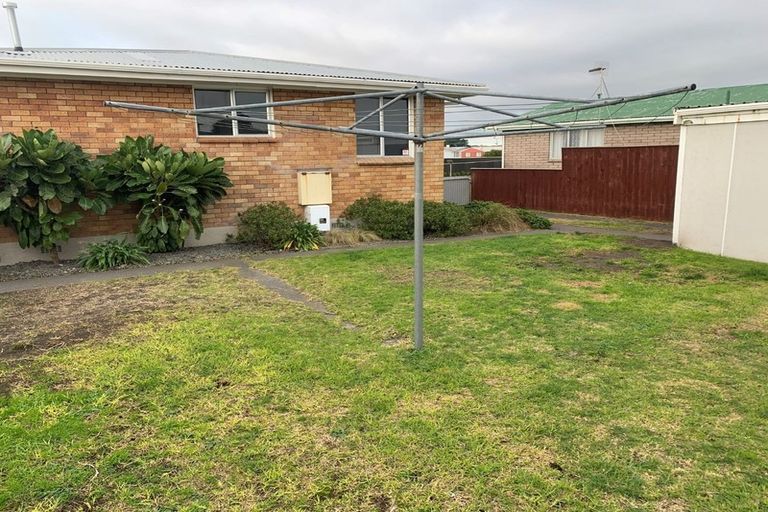 Photo of property in 36 Gibbons Crescent, Castlecliff, Whanganui, 4501