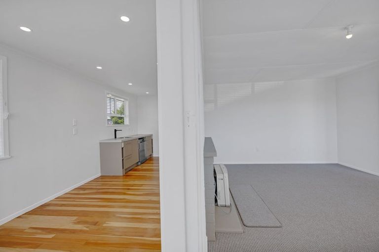 Photo of property in 7 Rosendale Avenue, Spotswood, New Plymouth, 4310