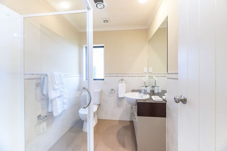 Photo of property in 4 Melness Place, Flat Bush, Auckland, 2016