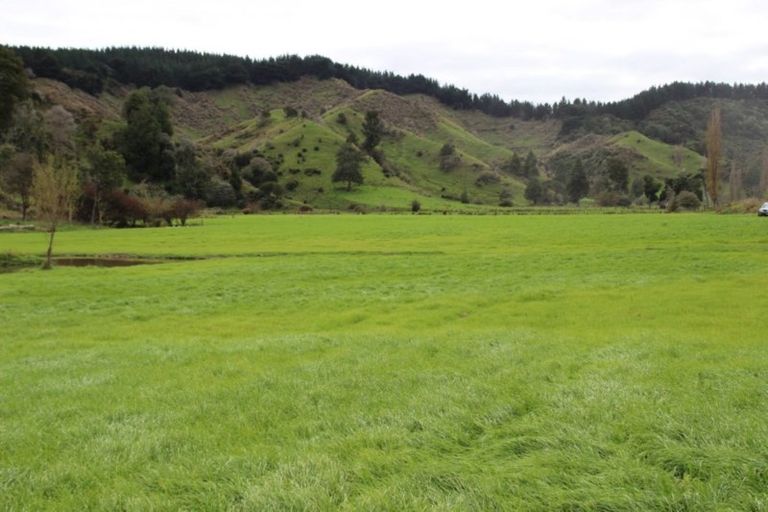 Photo of property in 186 Kaukatea Valley Road, Okoia, Wanganui, 4582