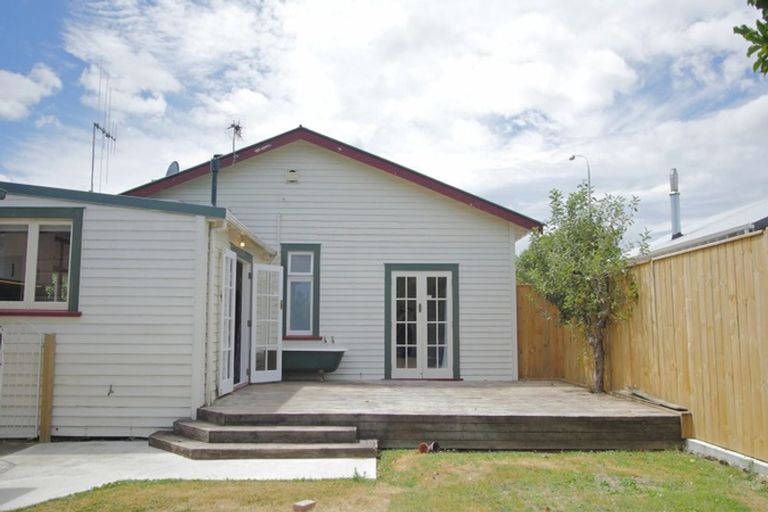 Photo of property in 76 Victoria Avenue, Palmerston North, 4410