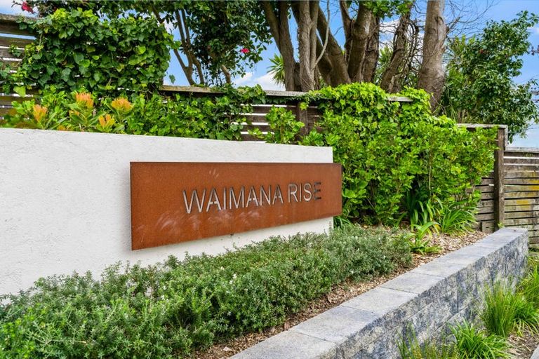 Photo of property in 5 Wharara Lane, Massey, Auckland, 0614