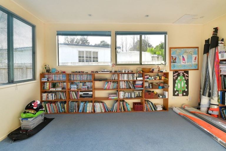 Photo of property in 68 Brixton Road, Manly, Whangaparaoa, 0930