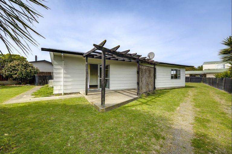 Photo of property in 13 Ramsey Crescent, Flaxmere, Hastings, 4120