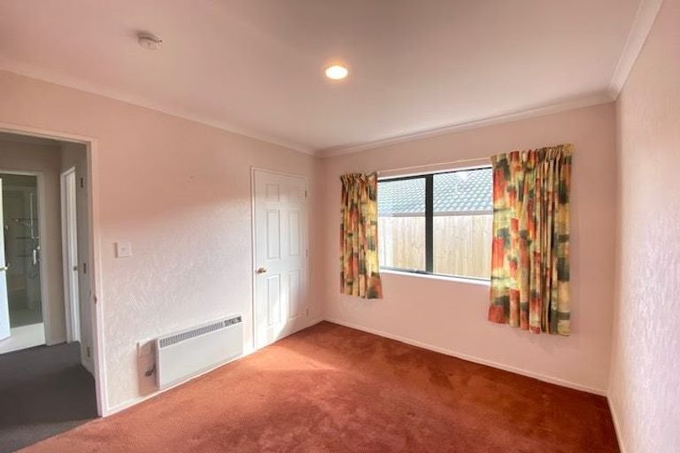 Photo of property in 12 Sample Road, Albany, Auckland, 0632