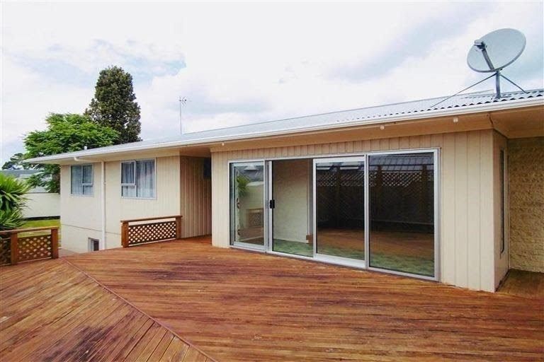 Photo of property in 147 Govett Avenue, Frankleigh Park, New Plymouth, 4310