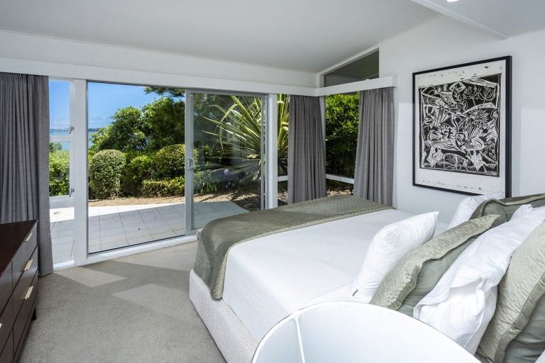 Photo of property in 62 Sharon Road, Waiake, Auckland, 0630