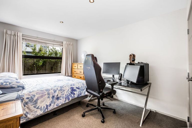 Photo of property in 98 Navigation Drive, Whitby, Porirua, 5024