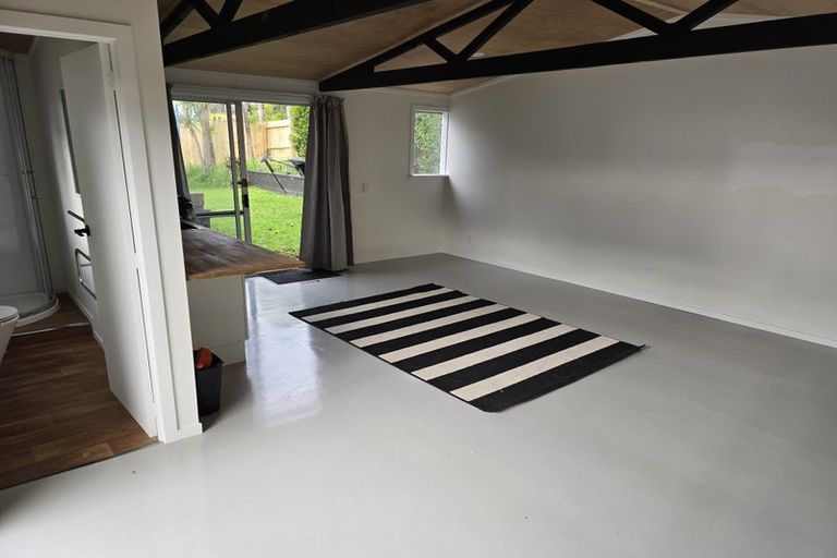 Photo of property in 11 Dellwood Avenue, Henderson, Auckland, 0612