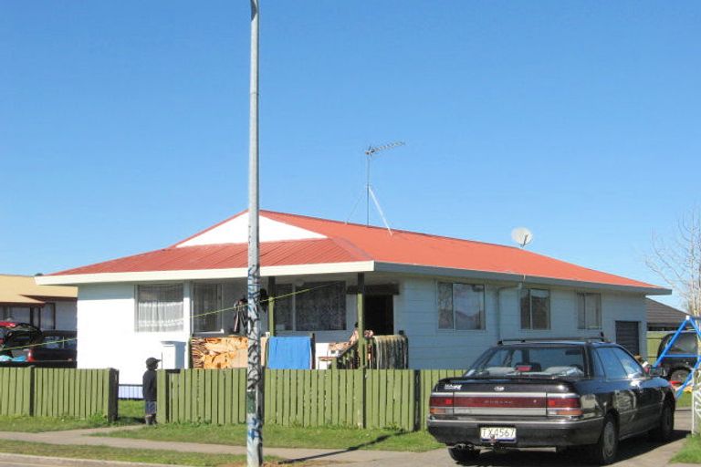 Photo of property in 13 Elsie Morton Place, Papakura, 2110