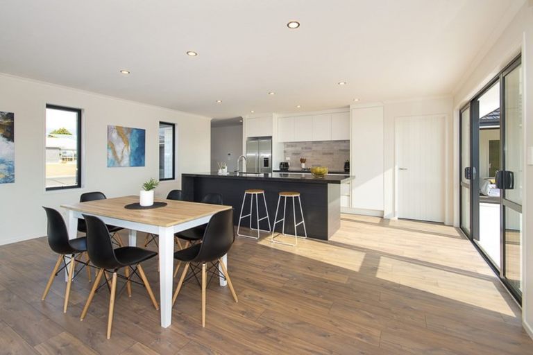 Photo of property in 110 Ti Tree Way, Hunua, 2583