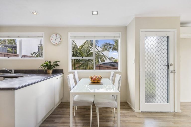 Photo of property in 1/25 Imogene Way, Half Moon Bay, Auckland, 2012