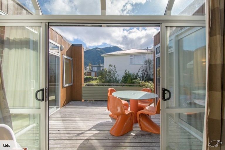 Photo of property in 8 Veint Crescent, Queenstown, 9300