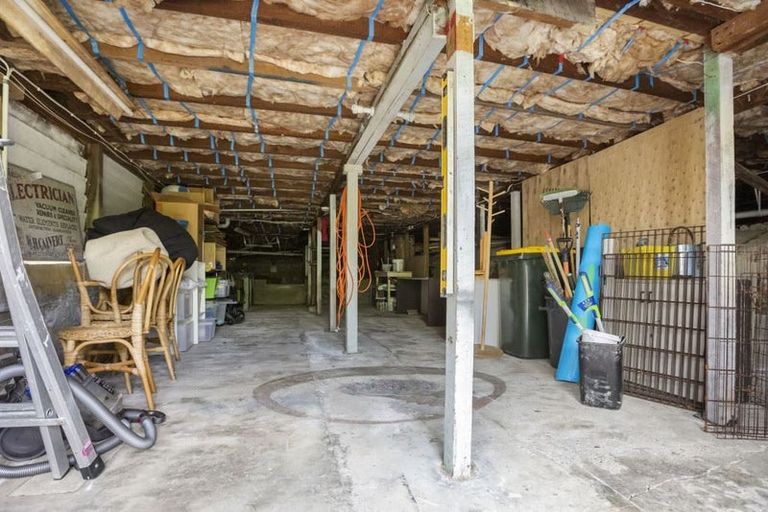 Photo of property in 7a North Avenue, Narrow Neck, Auckland, 0624