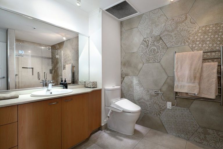 Photo of property in 1/2 Sixth Avenue, Tauranga, 3110