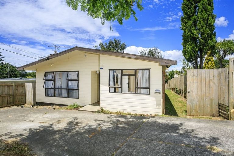 Photo of property in 21a Lancaster Road, Beach Haven, Auckland, 0626