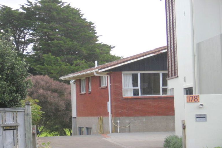 Photo of property in 180 Oceanbeach Road, Mount Maunganui, 3116