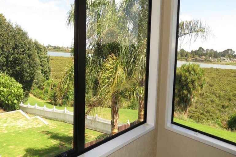 Photo of property in 5 Chica Place, Conifer Grove, Takanini, 2112