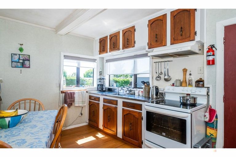 Photo of property in 39 Rhodes Street, Waimate, 7924