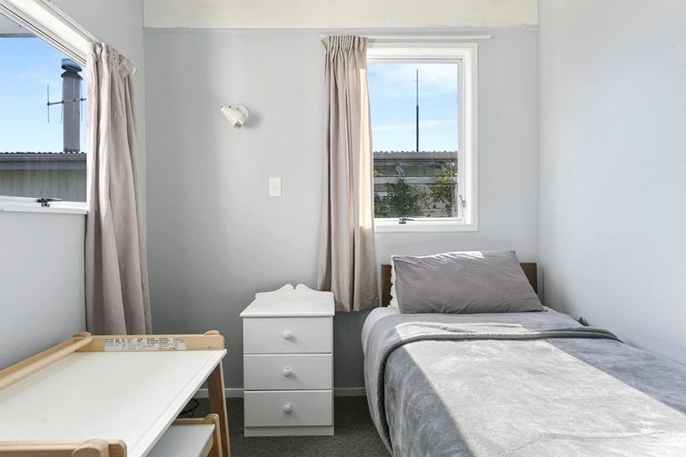 Photo of property in 6 Regents Grove, Richmond Heights, Taupo, 3330