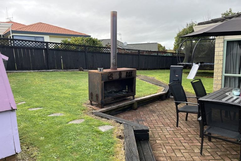 Photo of property in 4 Guernsey Place, Grandview Heights, Hamilton, 3200