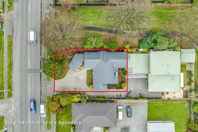 Photo of property in 1/115 Withells Road, Avonhead, Christchurch, 8042