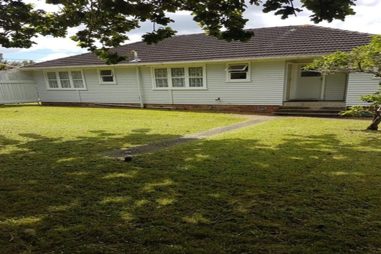 Photo of property in 20 Chippendale Crescent, Birkdale, Auckland, 0626
