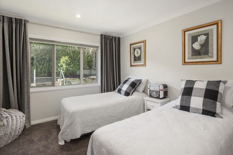 Photo of property in 18 Peregrine Place, Kinloch, Taupo, 3377