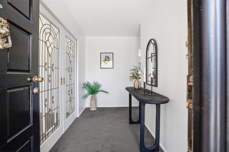 Photo of property in 8 Kedleston Drive, Avonhead, Christchurch, 8042