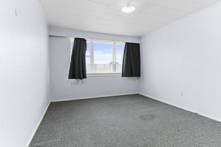 Photo of property in 1/67 Young Street, New Plymouth, 4310