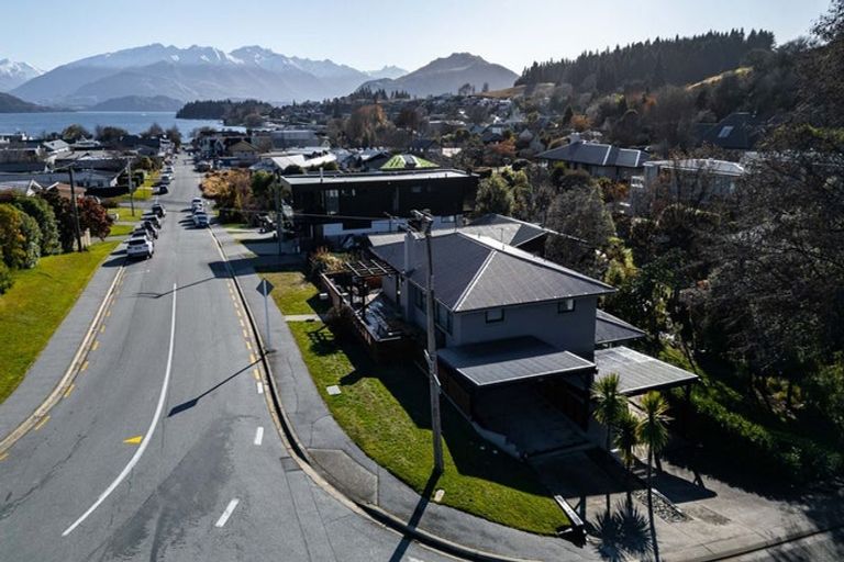 Photo of property in 84 Helwick Street, Wanaka, 9305